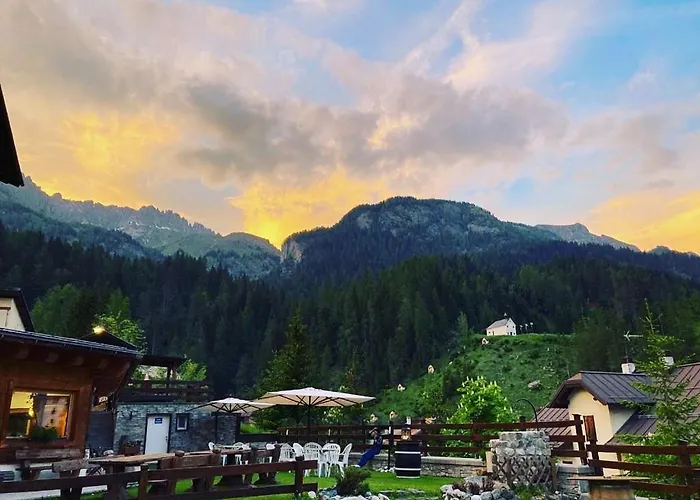 Szálloda Wellness Bladen 3*